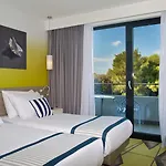 Park Plaza Arena 3*