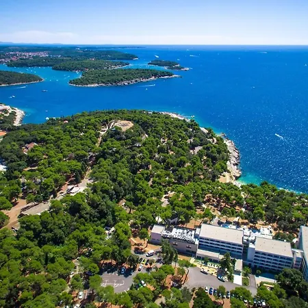 Отель Park Plaza Arena Пула