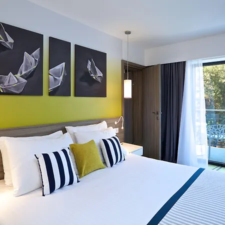 Park Plaza Arena 3*