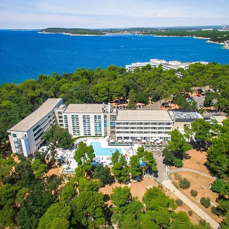 Park Plaza Arena Hotel 3*