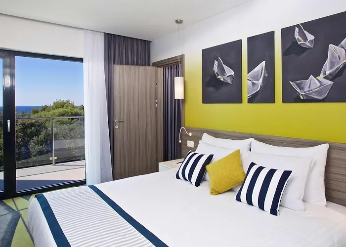 Park Plaza Arena 3* Pula