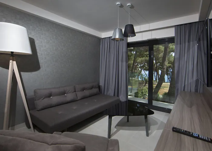 Hotel Park Plaza Arena 3*