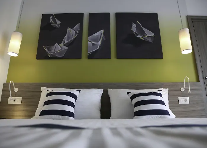 Park Plaza Arena 3* Pula