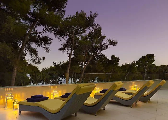 Park Plaza Arena 3* Pula