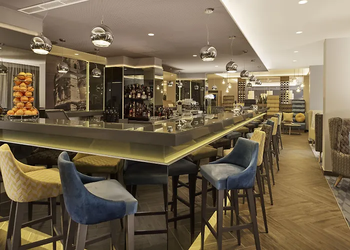 מלון Park Plaza Arena 3*