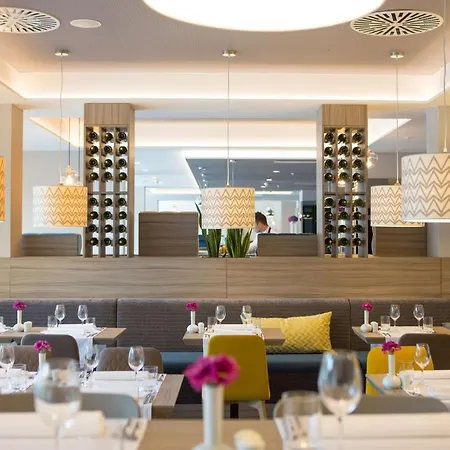 Park Plaza Arena 호텔 3*