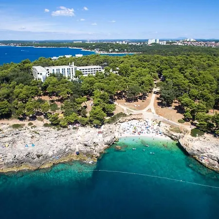 Hotel Park Plaza Arena 3*