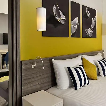 Park Plaza Arena Hotel 3*