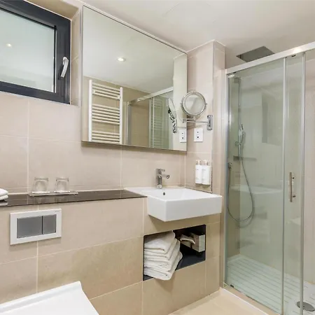 Park Plaza Arena 3* Pula