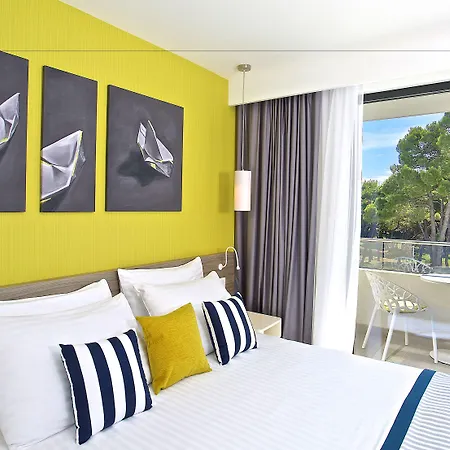 Park Plaza Arena Póla