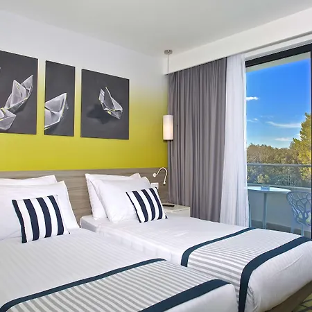 Hotel Park Plaza Arena 3*