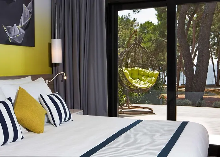 Park Plaza Arena 3*