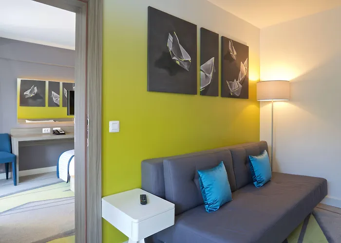 普拉竞技场公园广场酒店 酒店 普拉