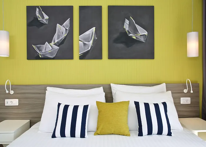 Hotel Park Plaza Arena 3*