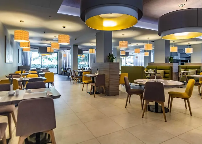 酒店 普拉竞技场公园广场酒店 3*