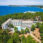 Park Plaza Arena מלון 3*