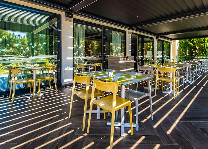 Park Plaza Arena Hotel 3*